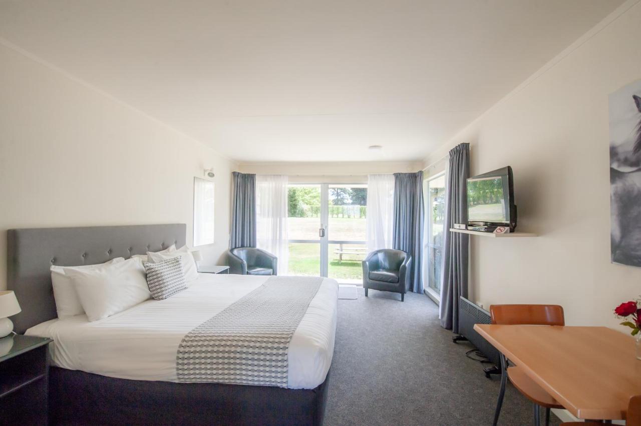 Lake Dunstan Motel Cromwell Esterno foto